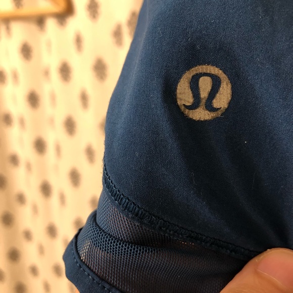 Lululemon shorts - Picture 6 of 7